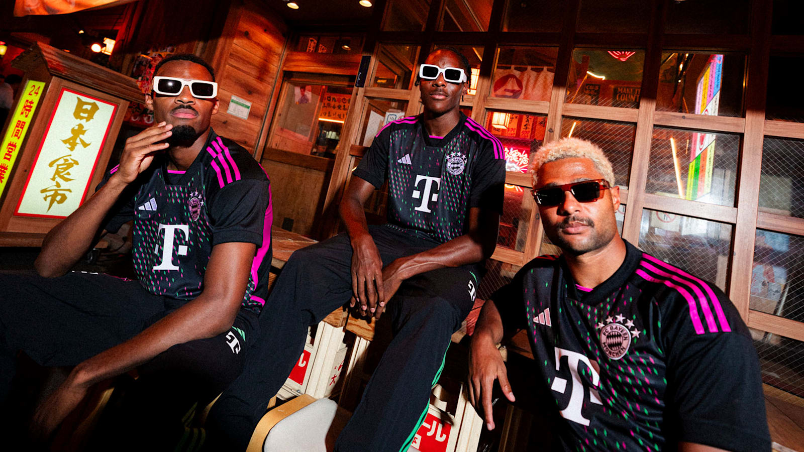 Bayern Munich Soccer Kit.jpg