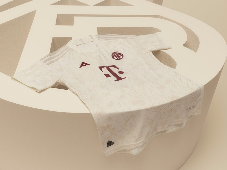 Bayern Jersey.jpg